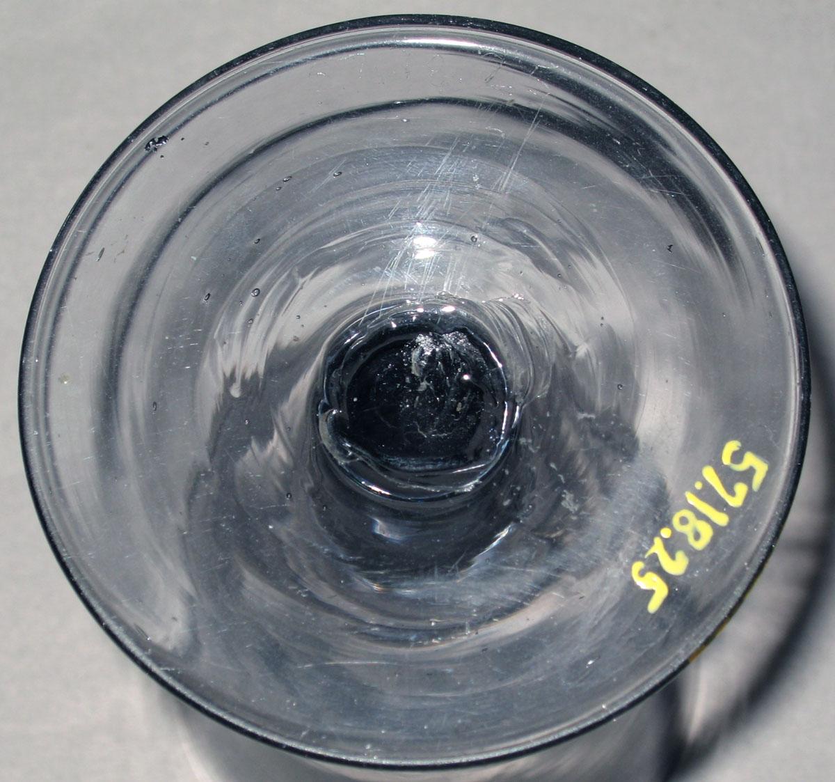 1957.0018.025 Nonlead glass wineglass (underside)