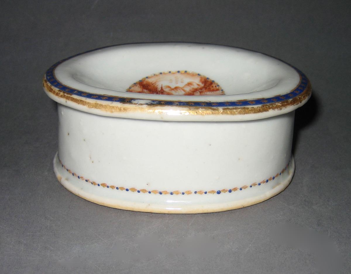 1966.0567.203 Salt side view