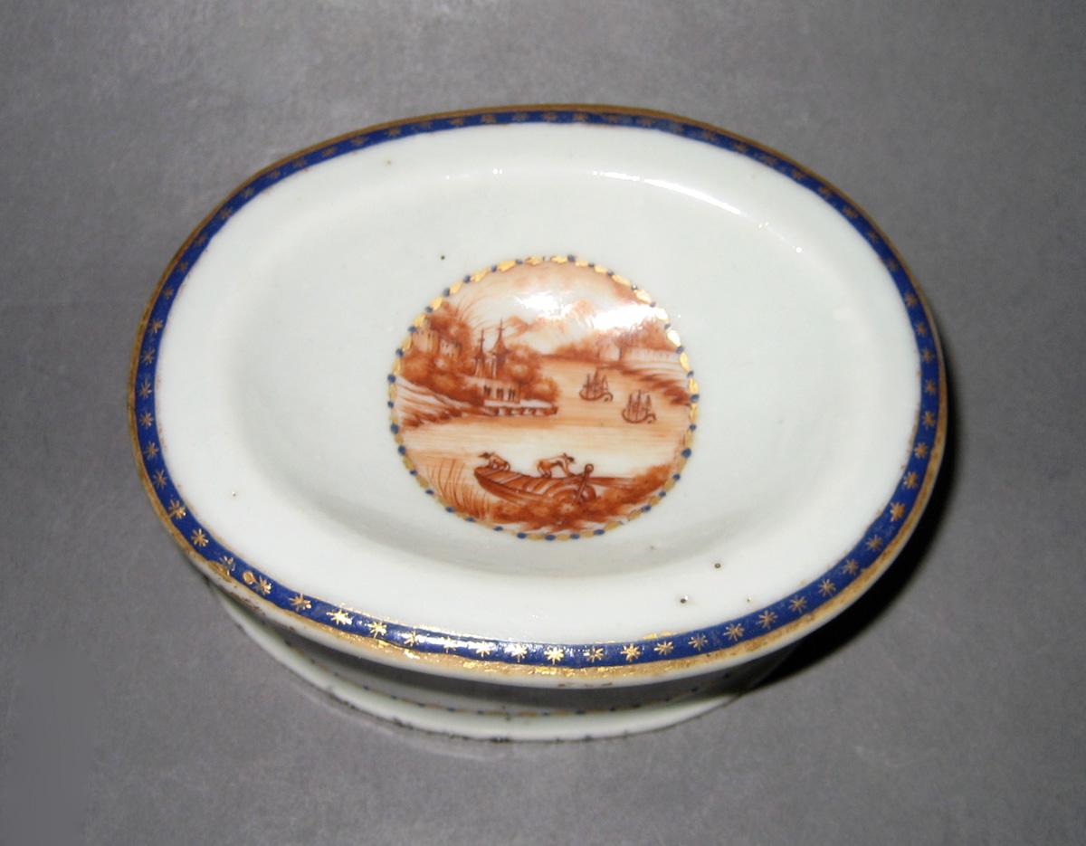 1966.0567.205 Salt top view