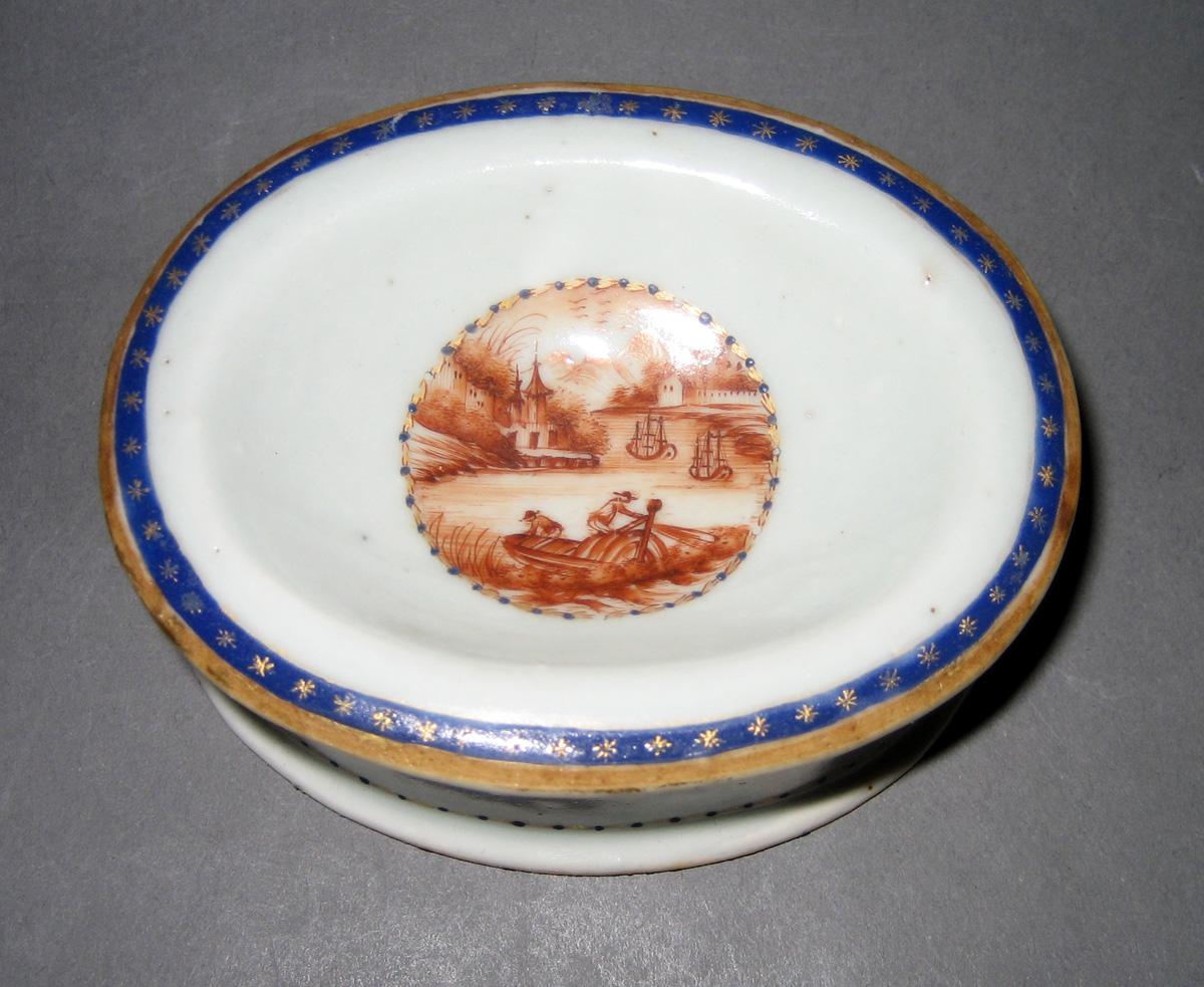 1966.0567.207 Salt top view
