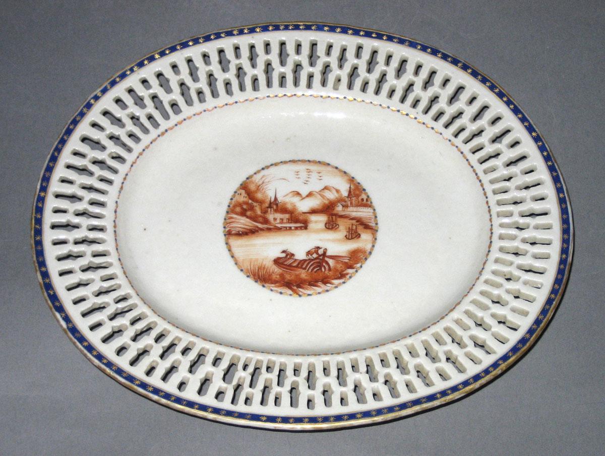 1966.0567.209 B Porcelain Stand