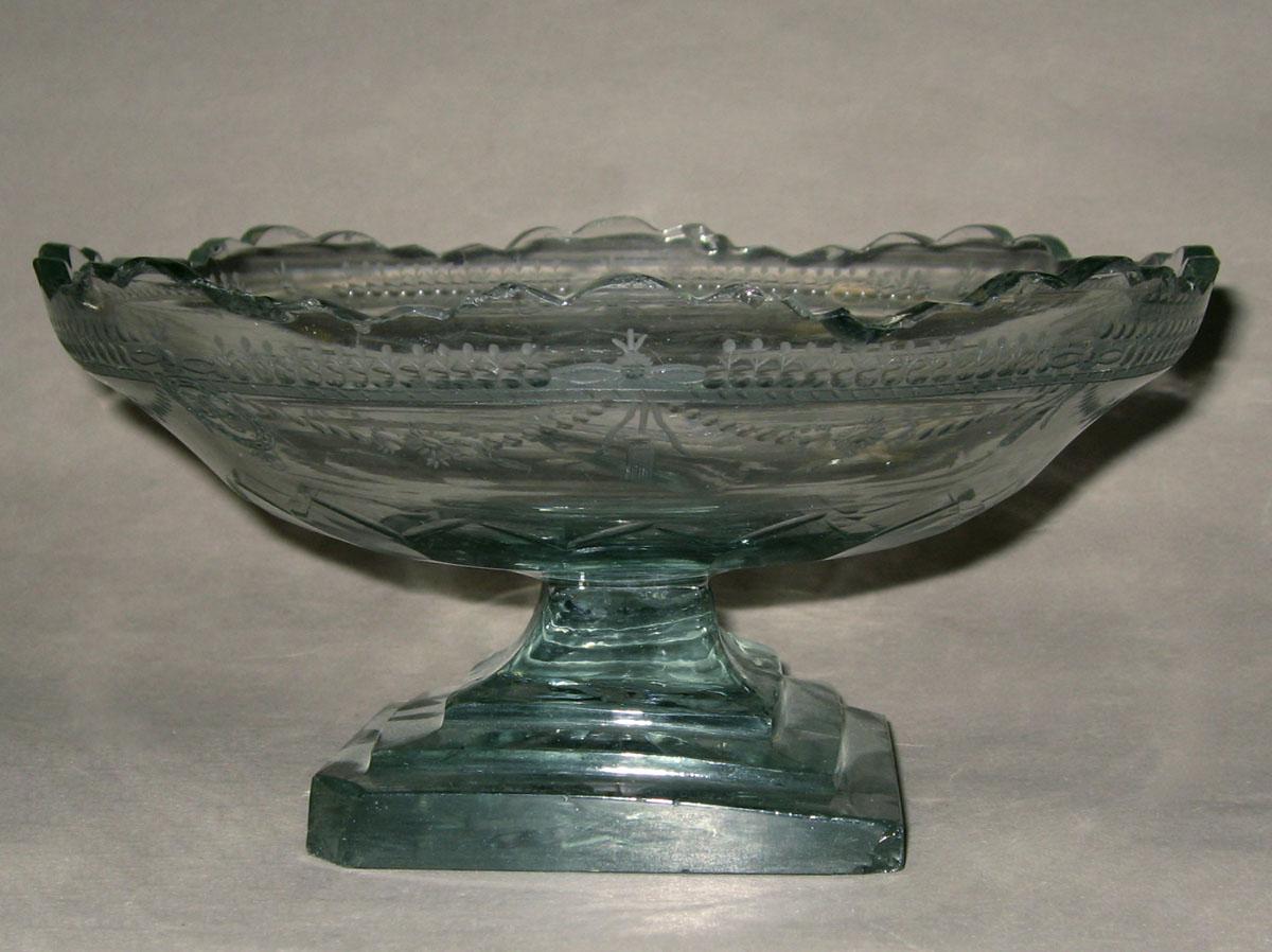 1957.0018.031 Glass compote