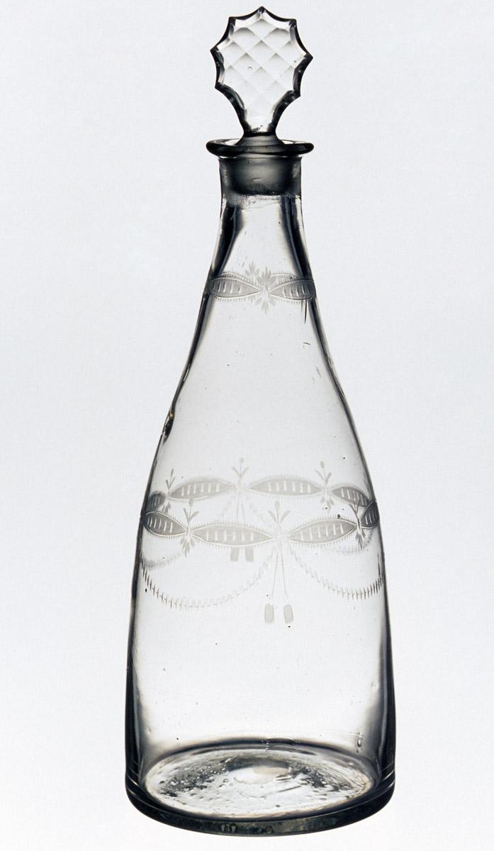 1957.0018.034 A, B Colorless glass decanter