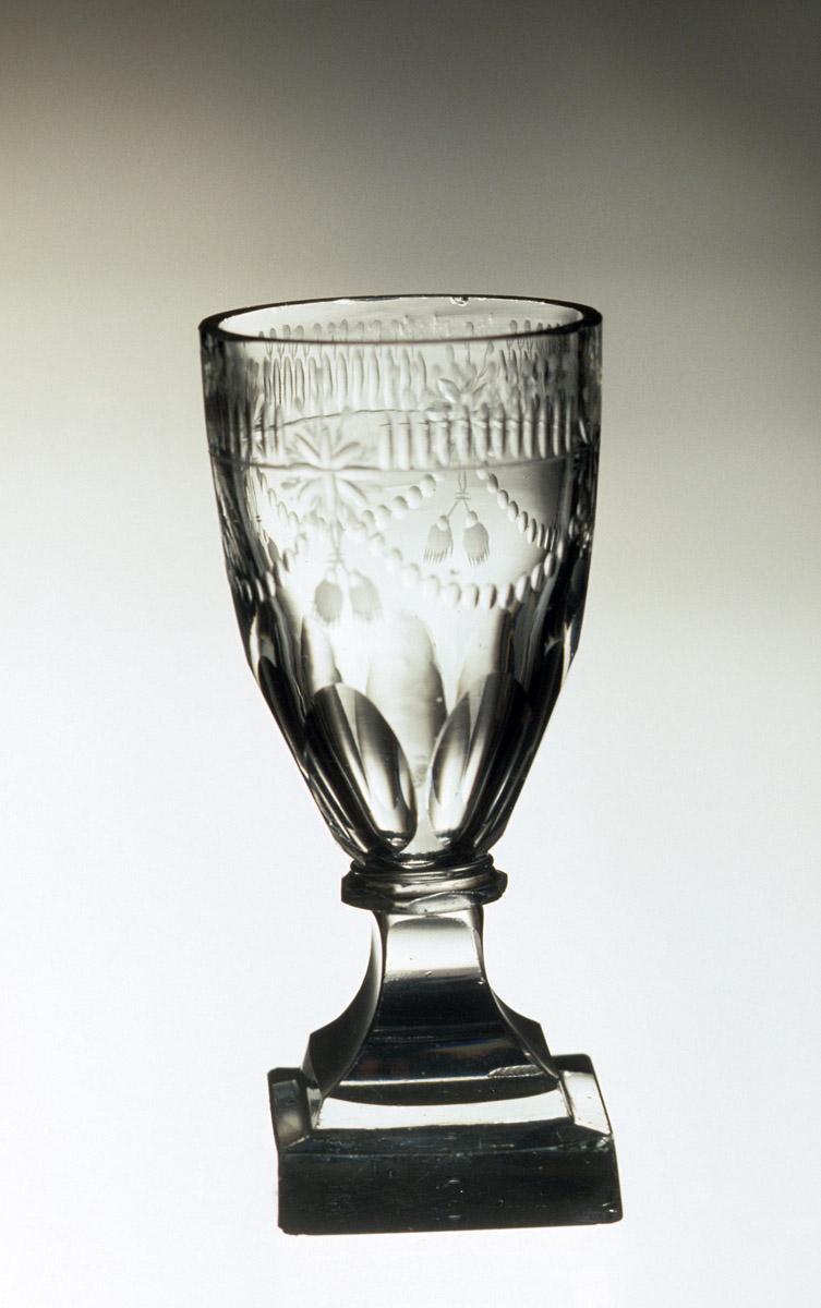 1957.0018.035 Glass liquer glass (view 2)