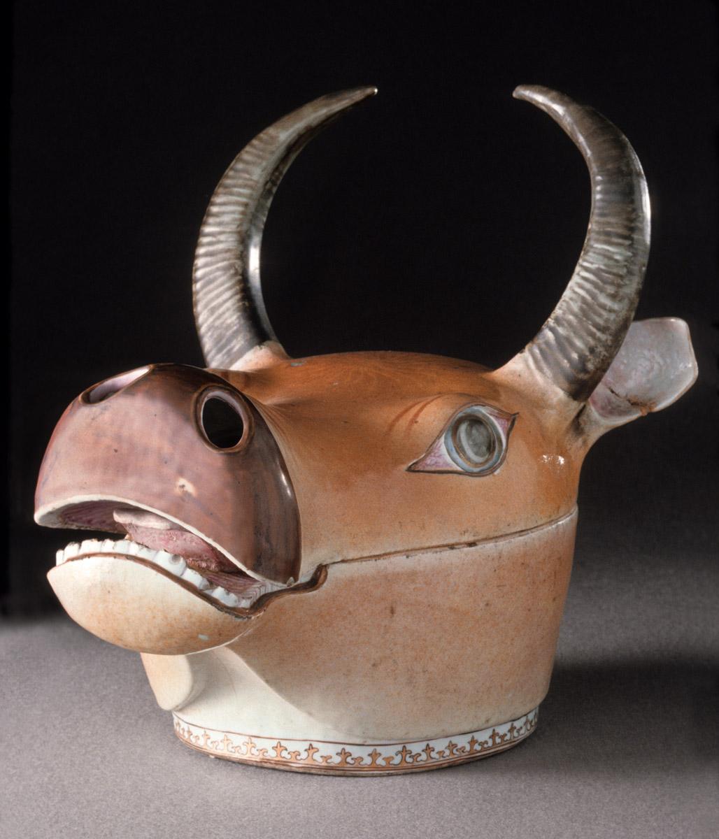 1966.0568 A, B Tureen