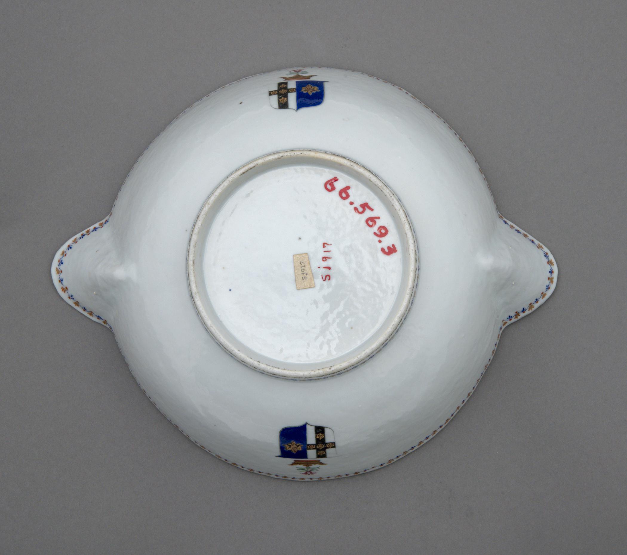1966.0569.003 Bowl, view 4