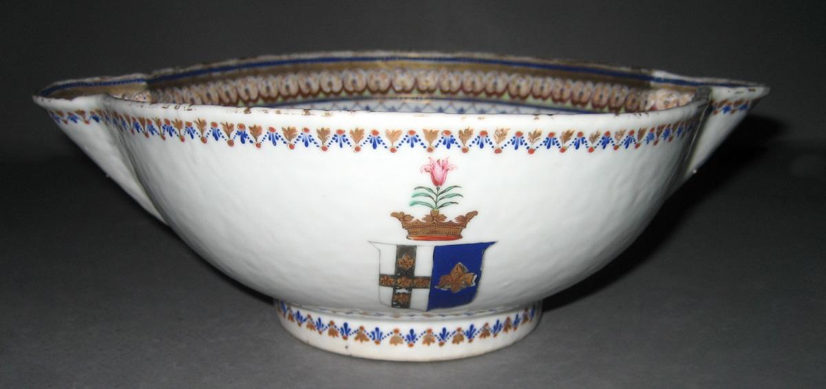 1966.0569.006 Porcelain Bowl view 1