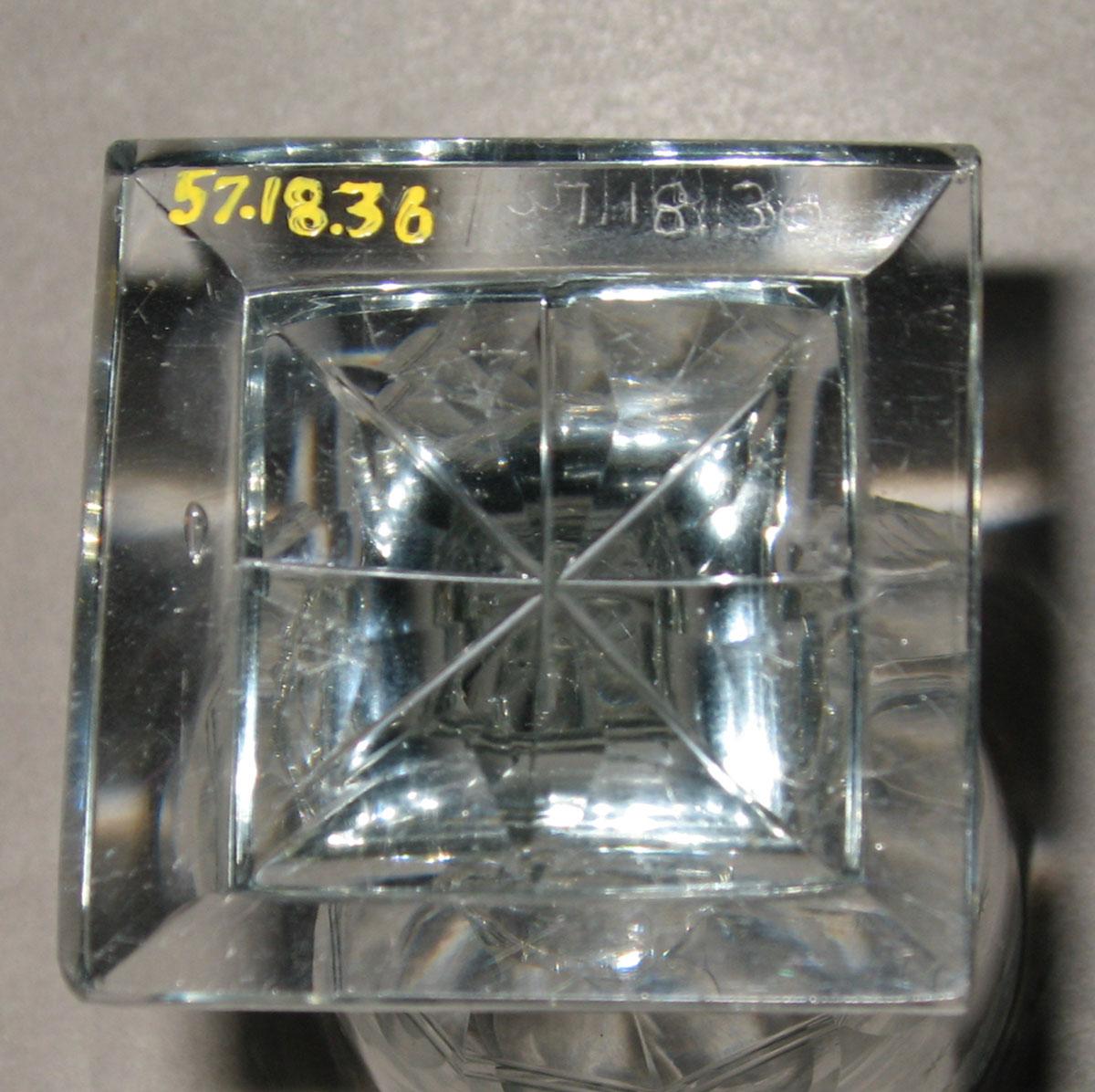 1957.0018.036 Colorless glass wineglass (underside)