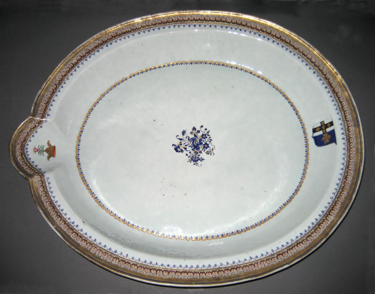 1966.0569.008 Porcelain Platter