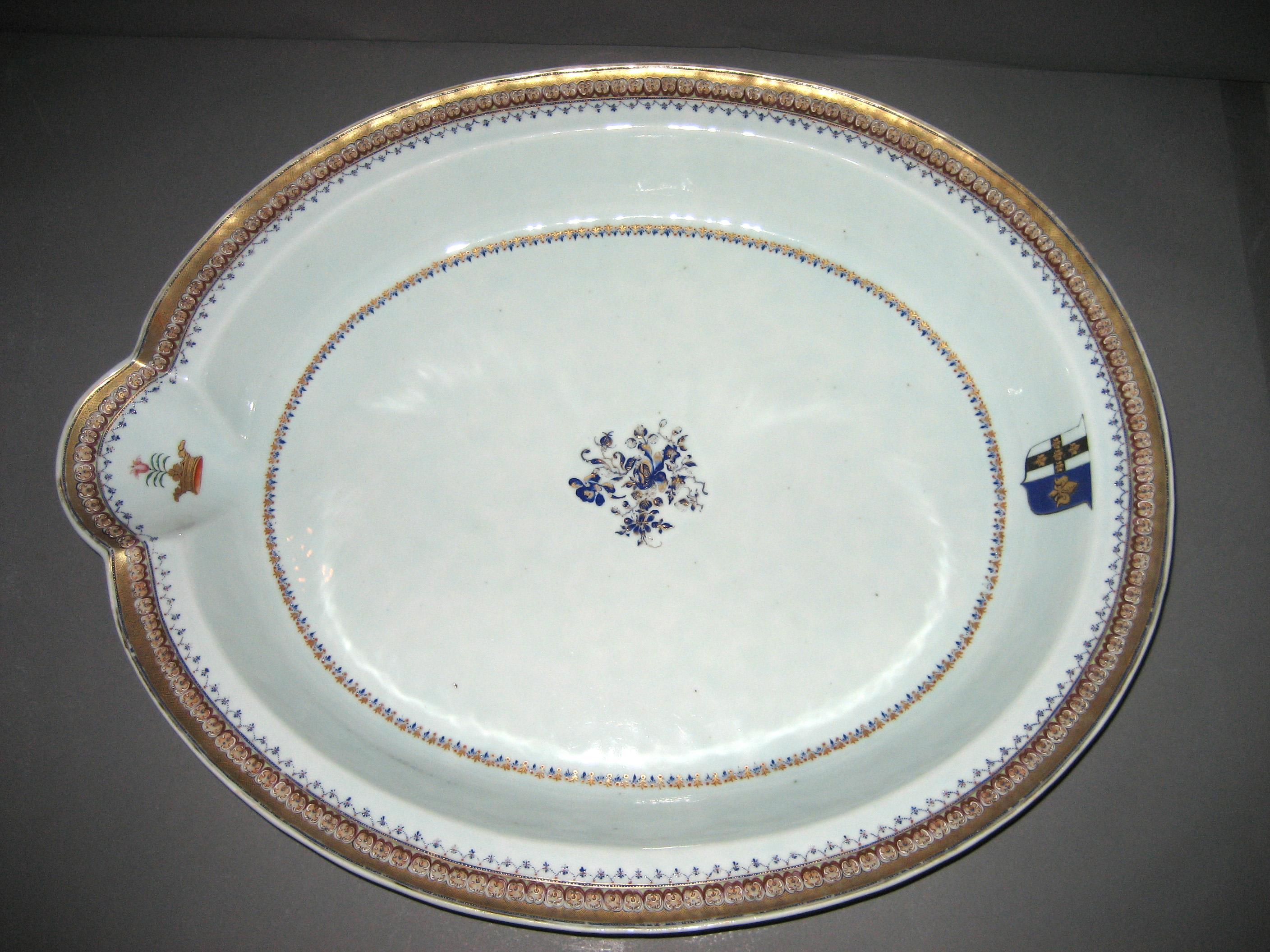 1966.0569.009 Porcelain Platter