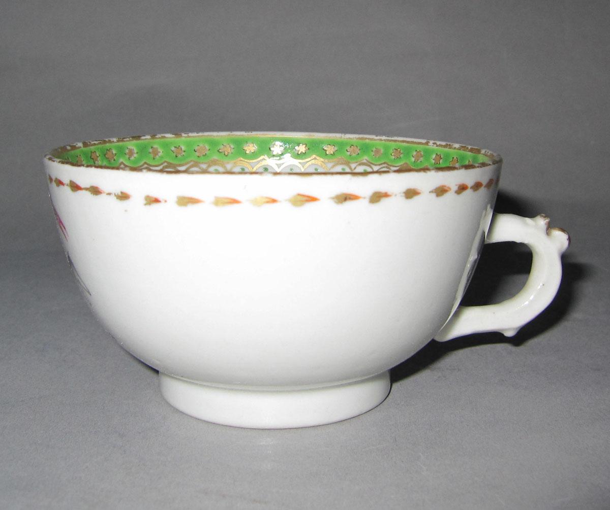 1966.0576.002 Porcelain cup