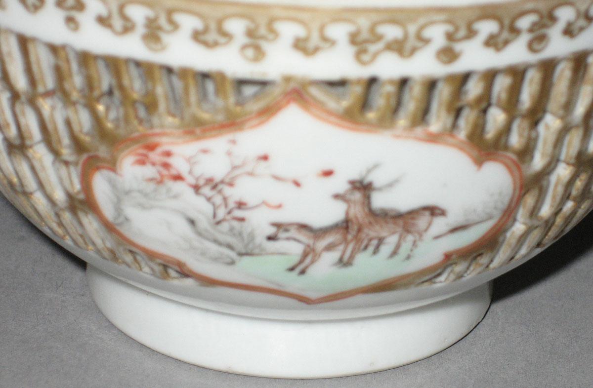 1966.0579.004 Teabowl view 3