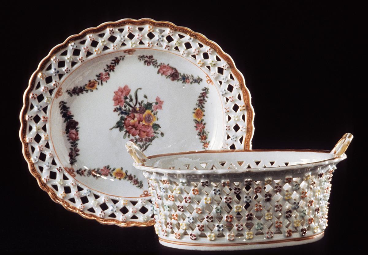1966.0580.001A,B Basket and Tray