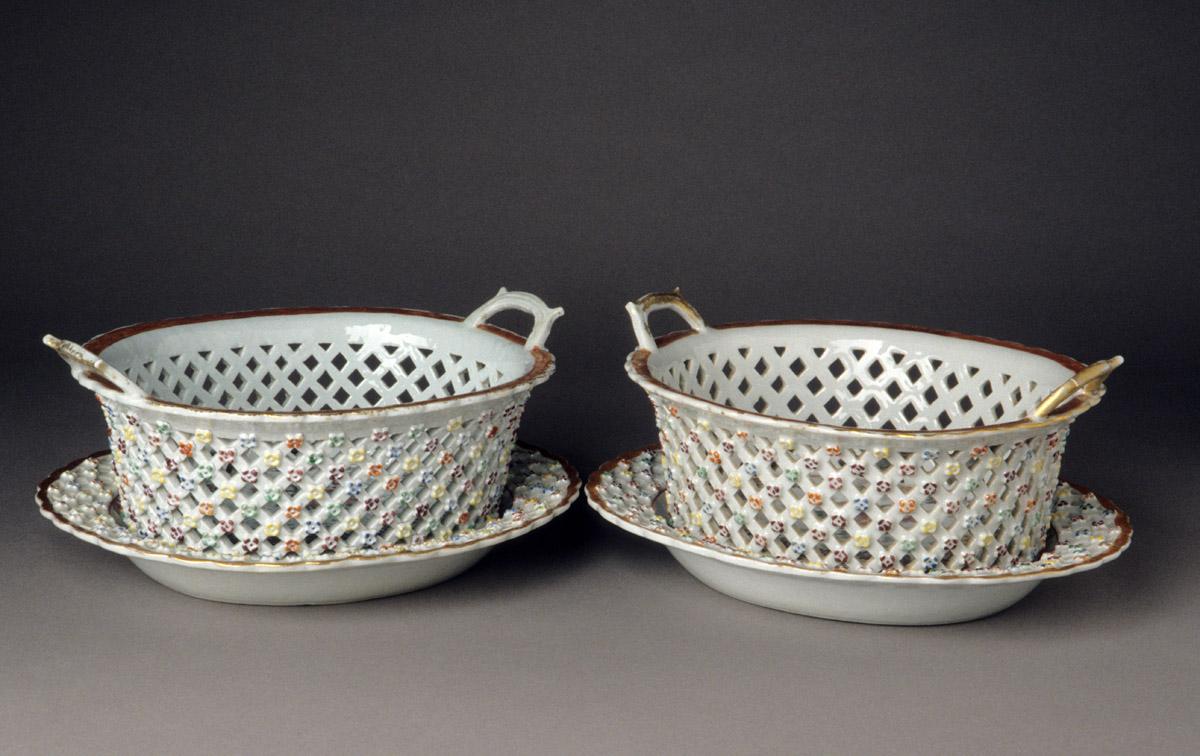 1966.0580.003 A, B Basket and Tray, .004 A, B Basket and Tray