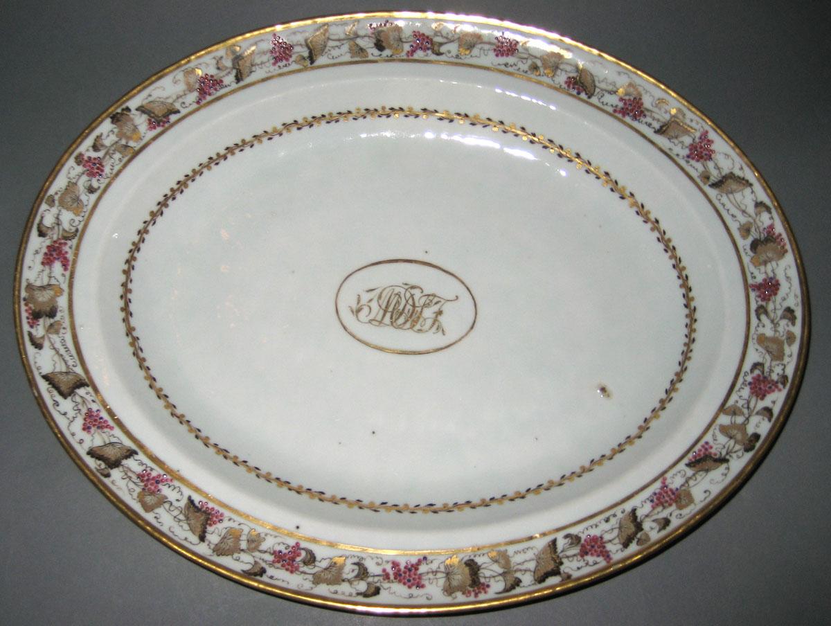 1966.0581.016 Porcelain Platter