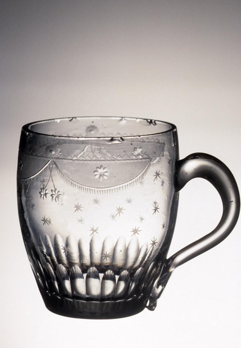 1957.0018.042 Nonlead glass mug