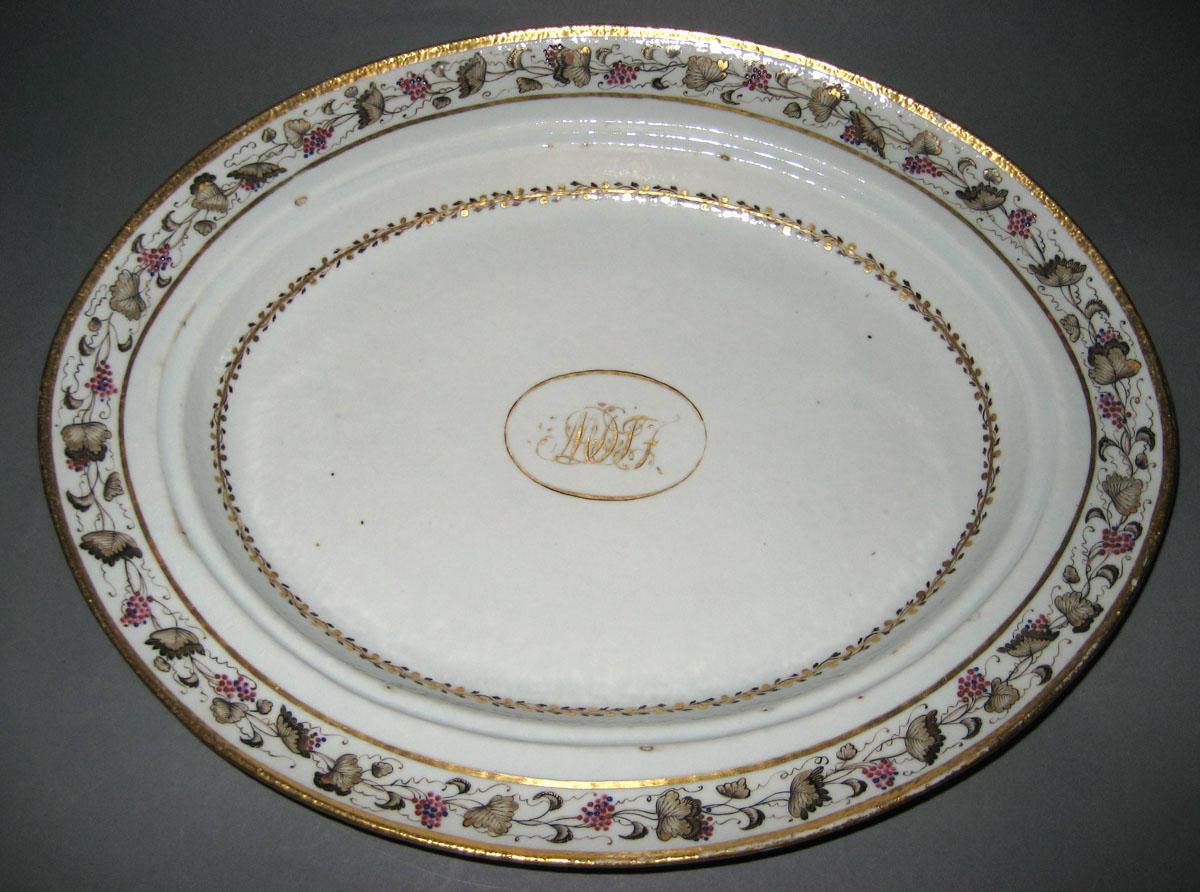 1966.0581.035 Porcelain Platter