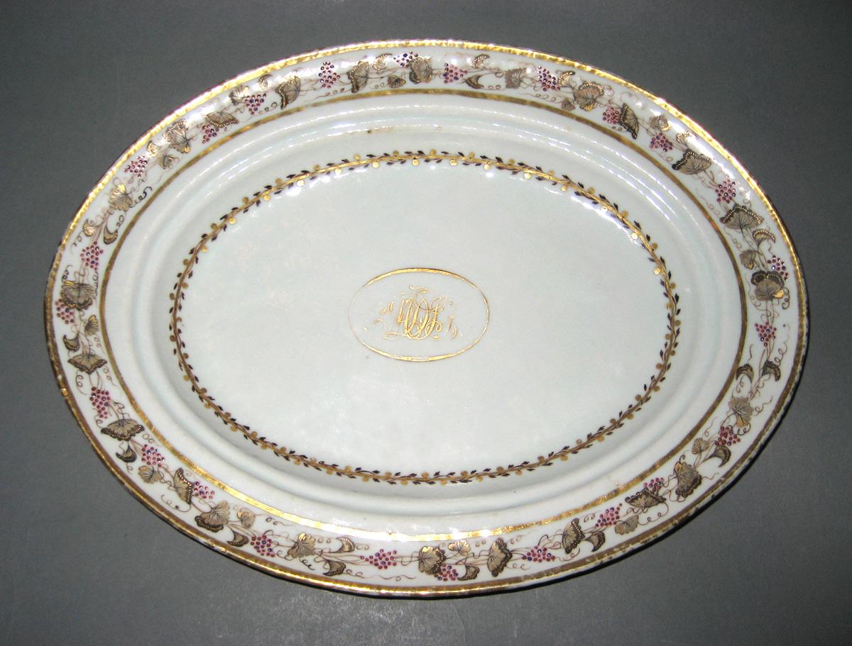 1966.0581.043 Porcelain Platter