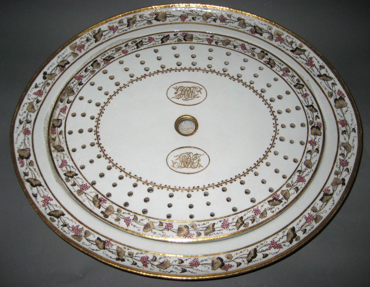 1966.0581.051 A, B Porcelain Platter with strainer