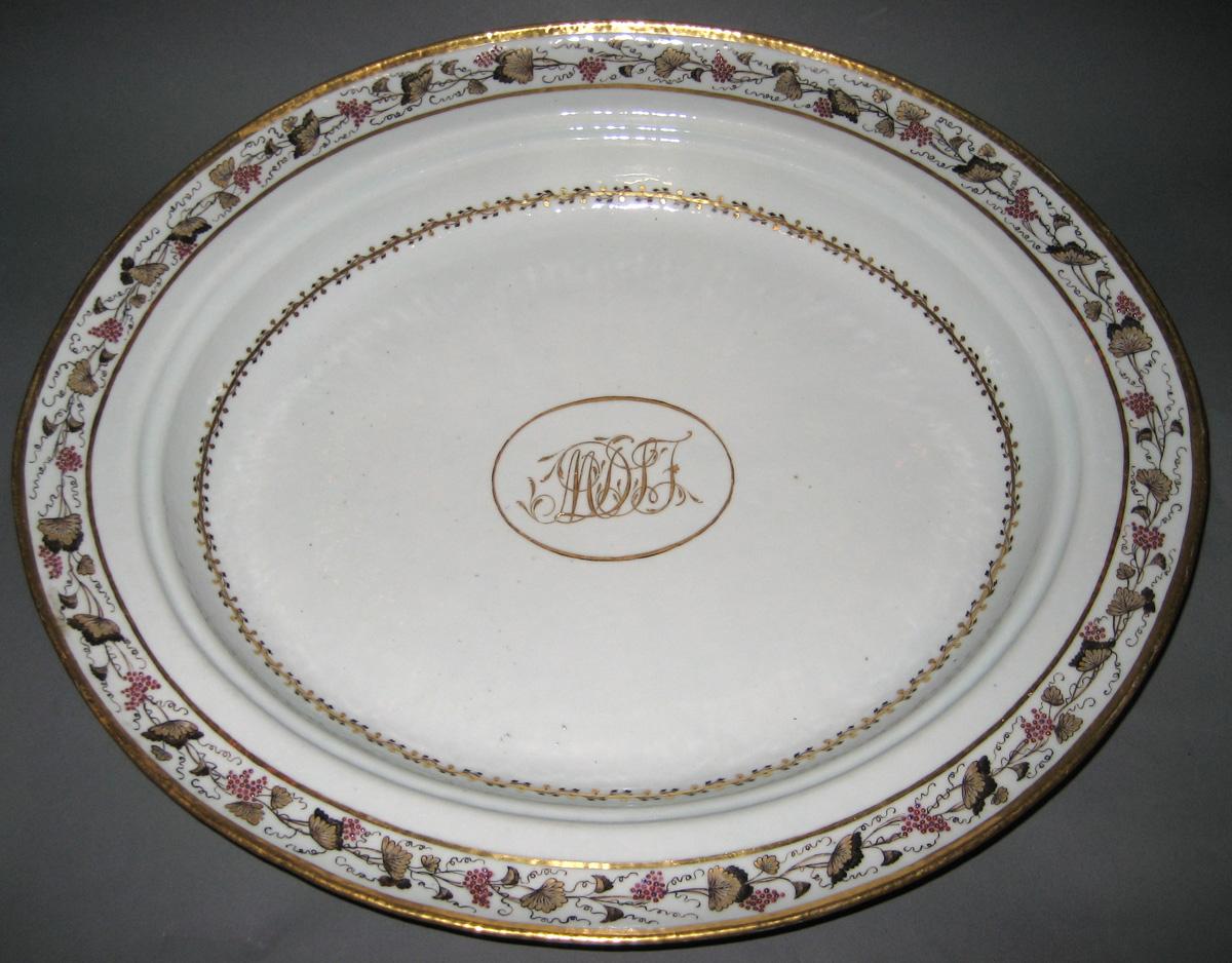 1966.0581.051 A Porcelain Platter