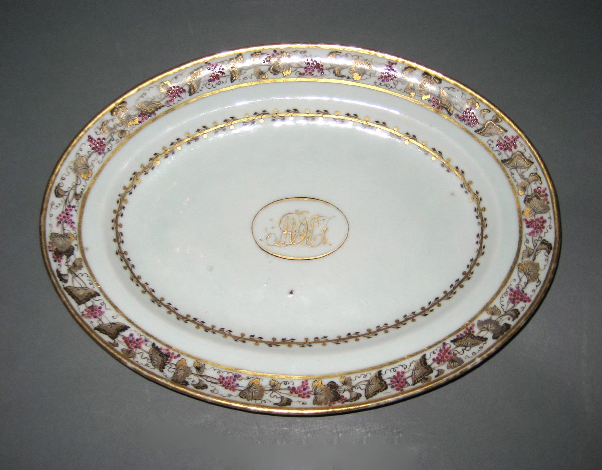 1966.0581.053 Porcelain Platter