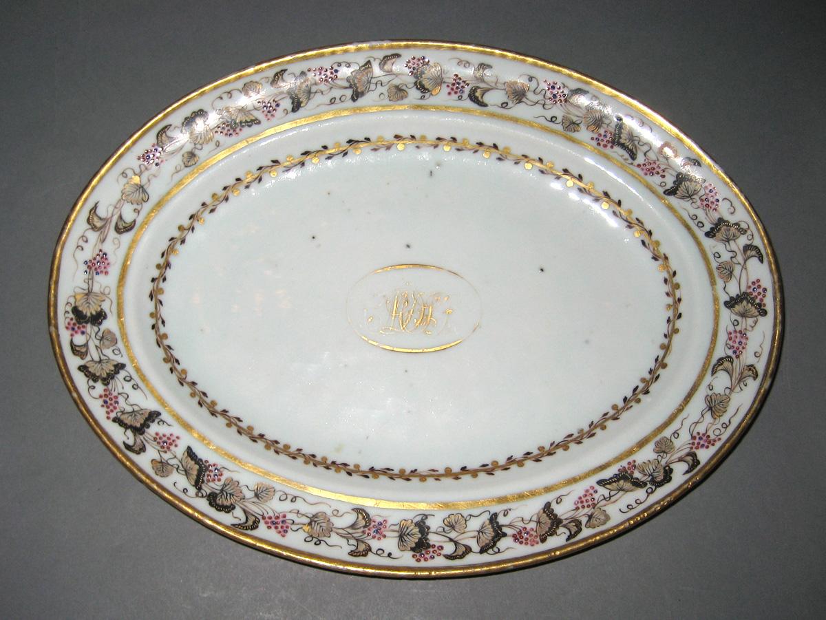 1966.0581.054 Porcelain Platter