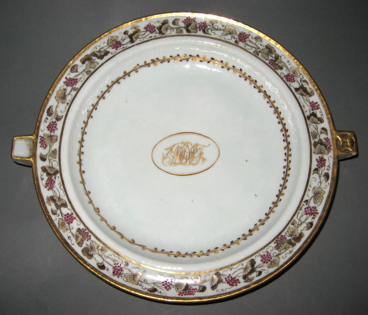 1966.0581.078 Porcelain hot water plate