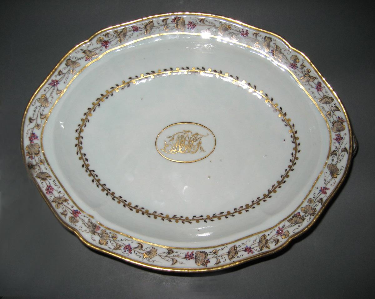 1966.0581.113 C Dish liner