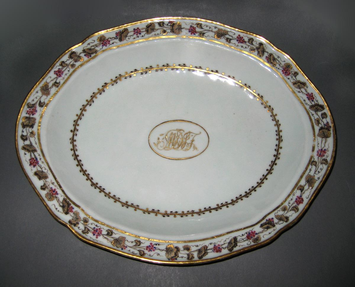 1966.0581.116 C Dish liner