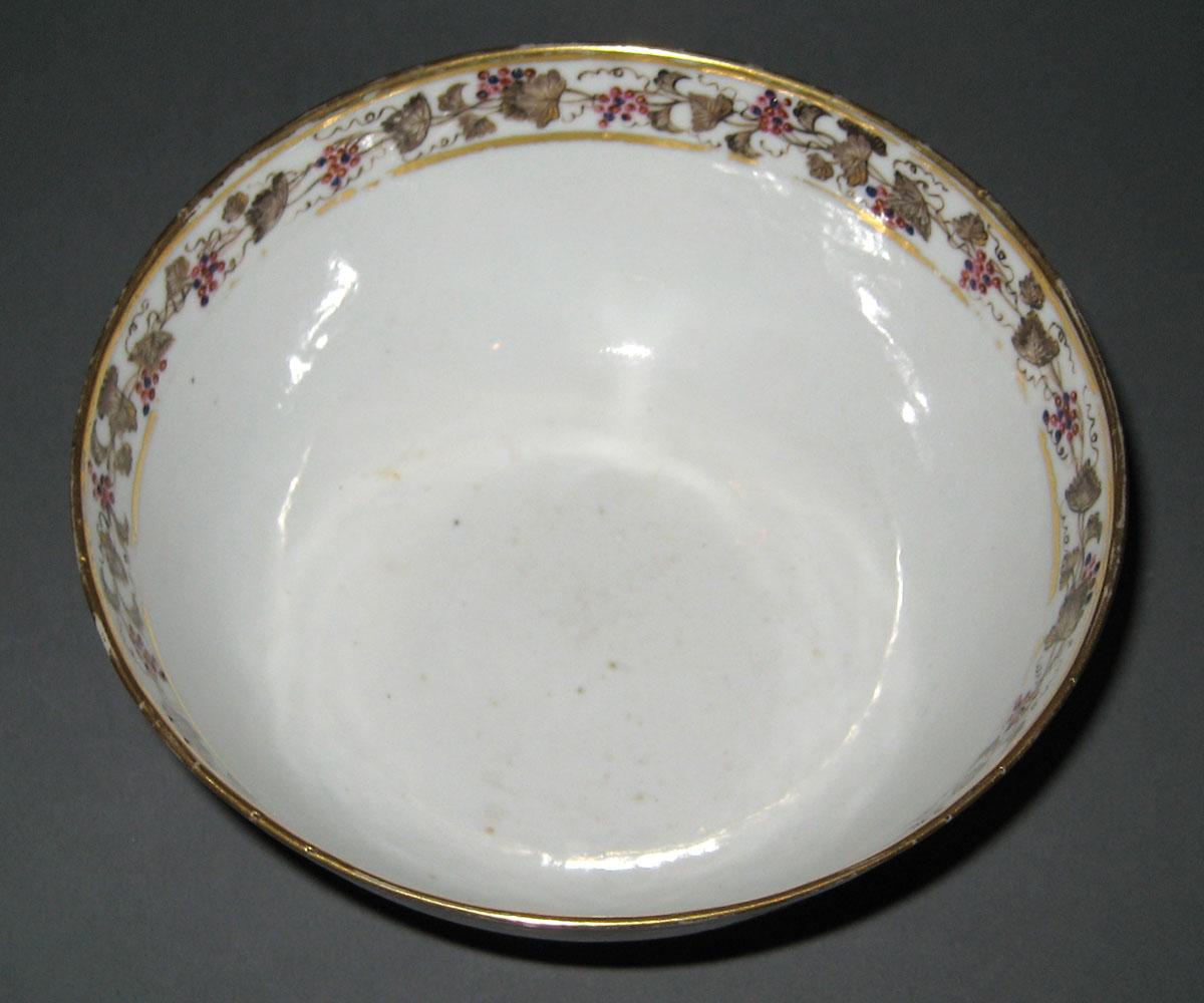1966.0581.124 Bowl interior