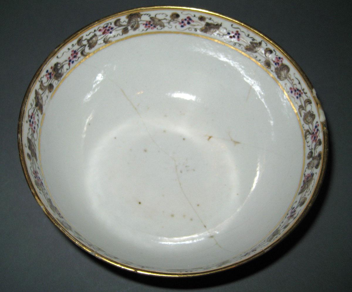1966.0581.125 Bowl interior
