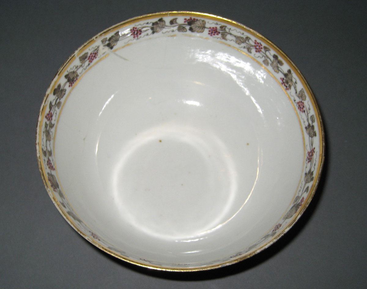1966.0581.126 Bowl interior