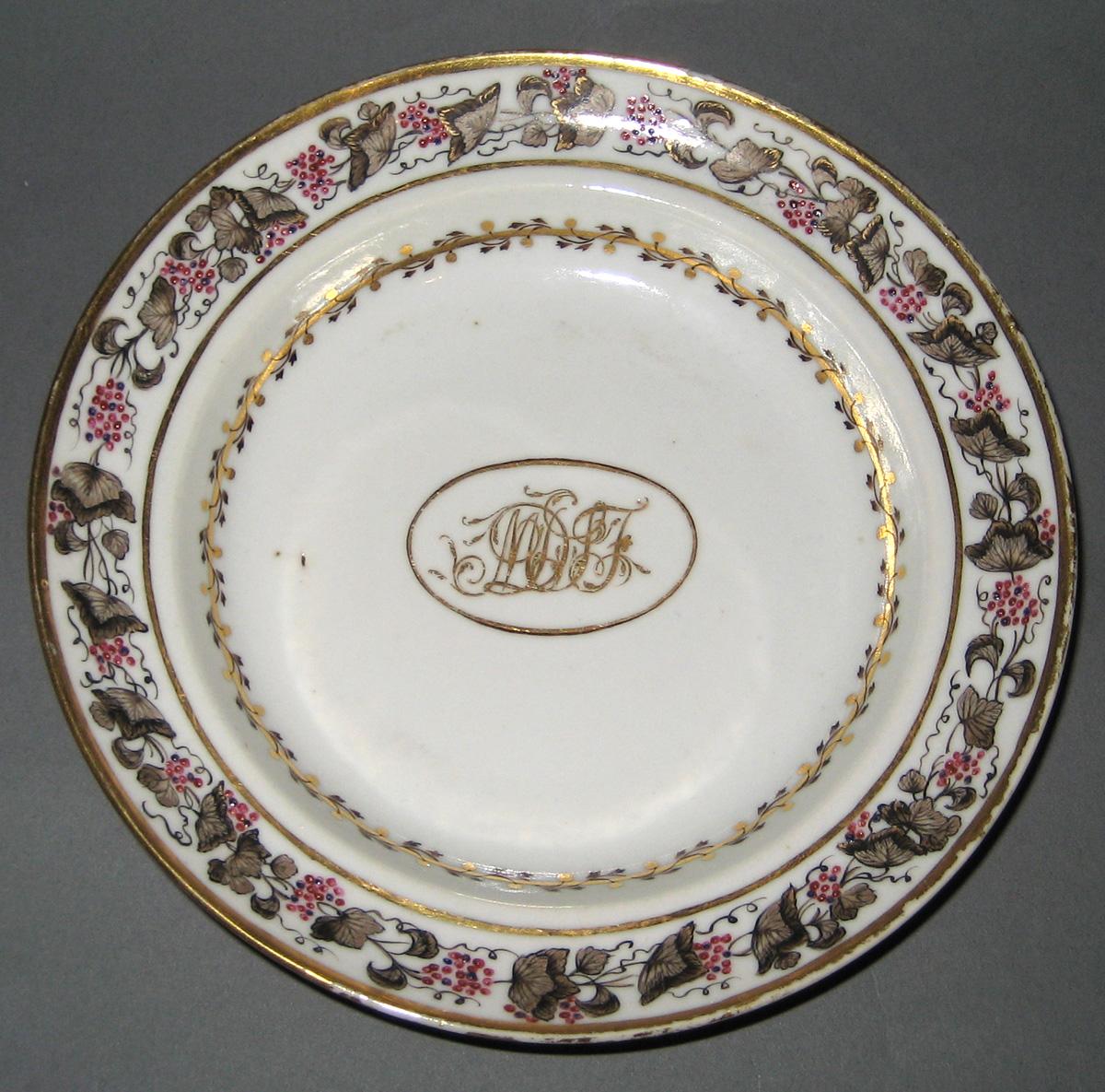 1966.0581.158 Porcelain Saucer