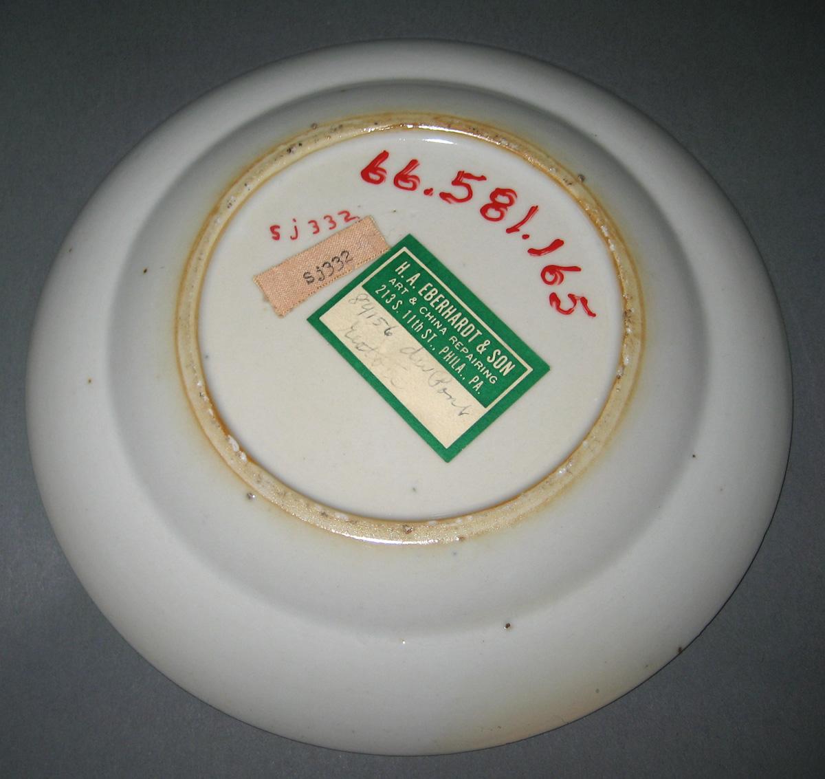1966.0581.165 Porcelain Plate underside