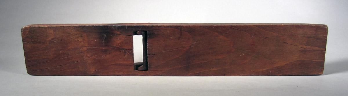 1957.0026.003 A-C Panel plane strike block, Underside