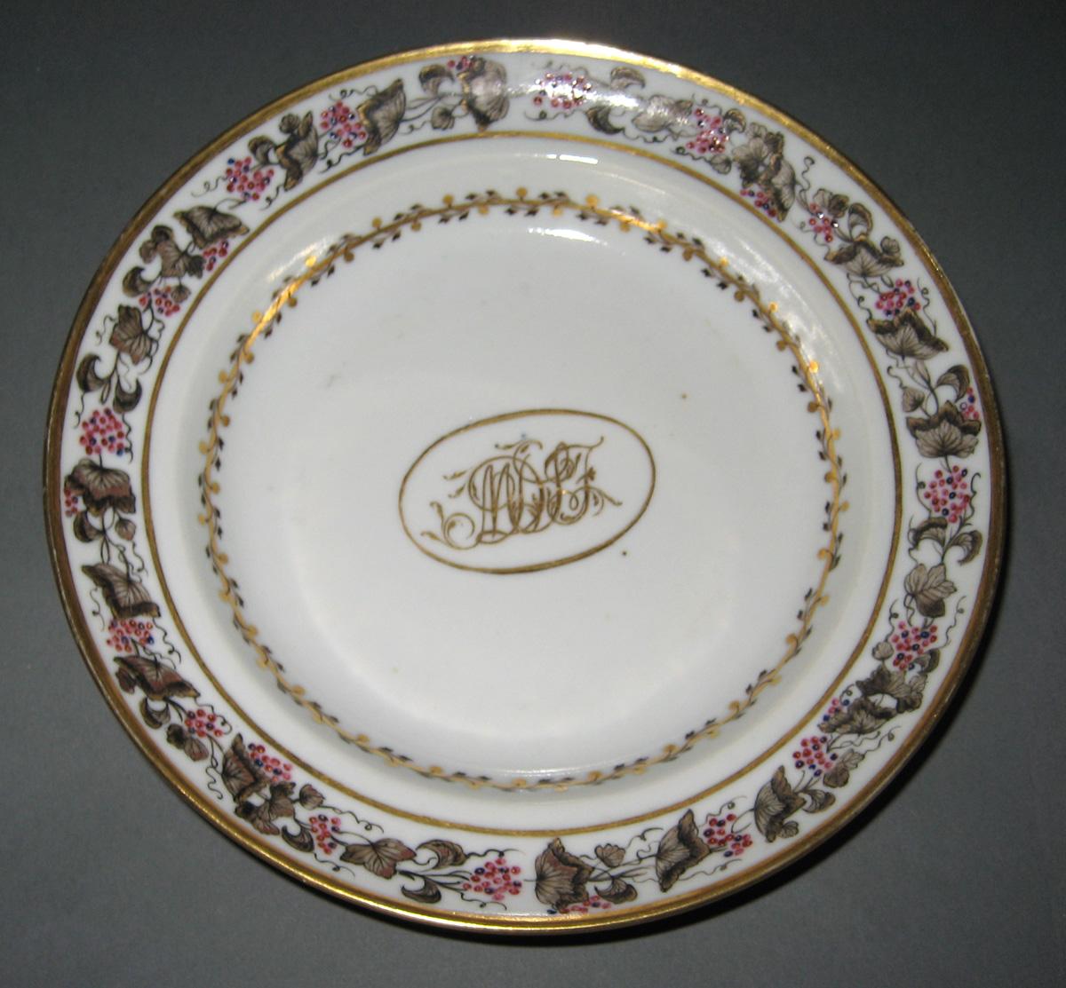 1966.0581.173 Porcelain Saucer