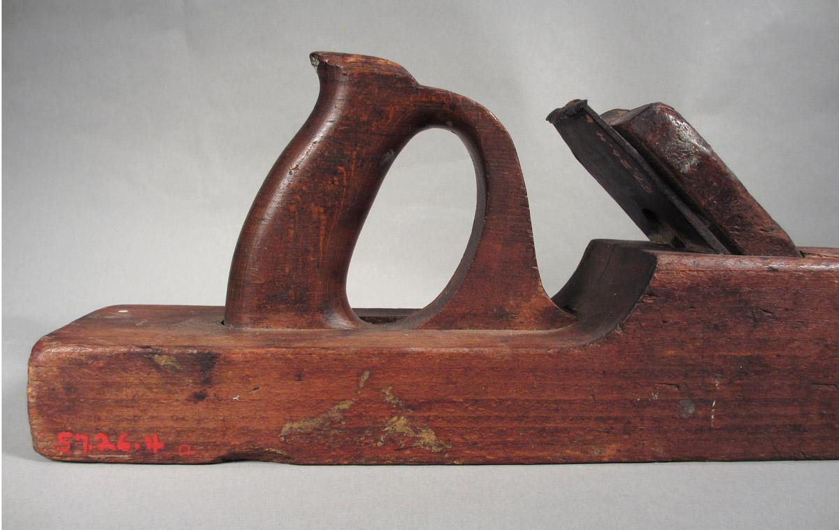 1957.0026.004 A-C Jack plane, handle detail