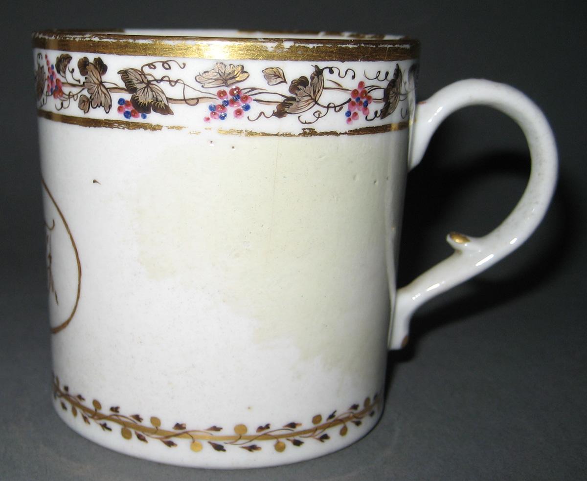 1966.0581.179 Porcelain Cup side view