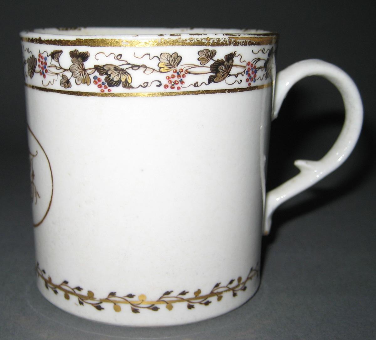 1966.0581.181 Porcelain Cup side view