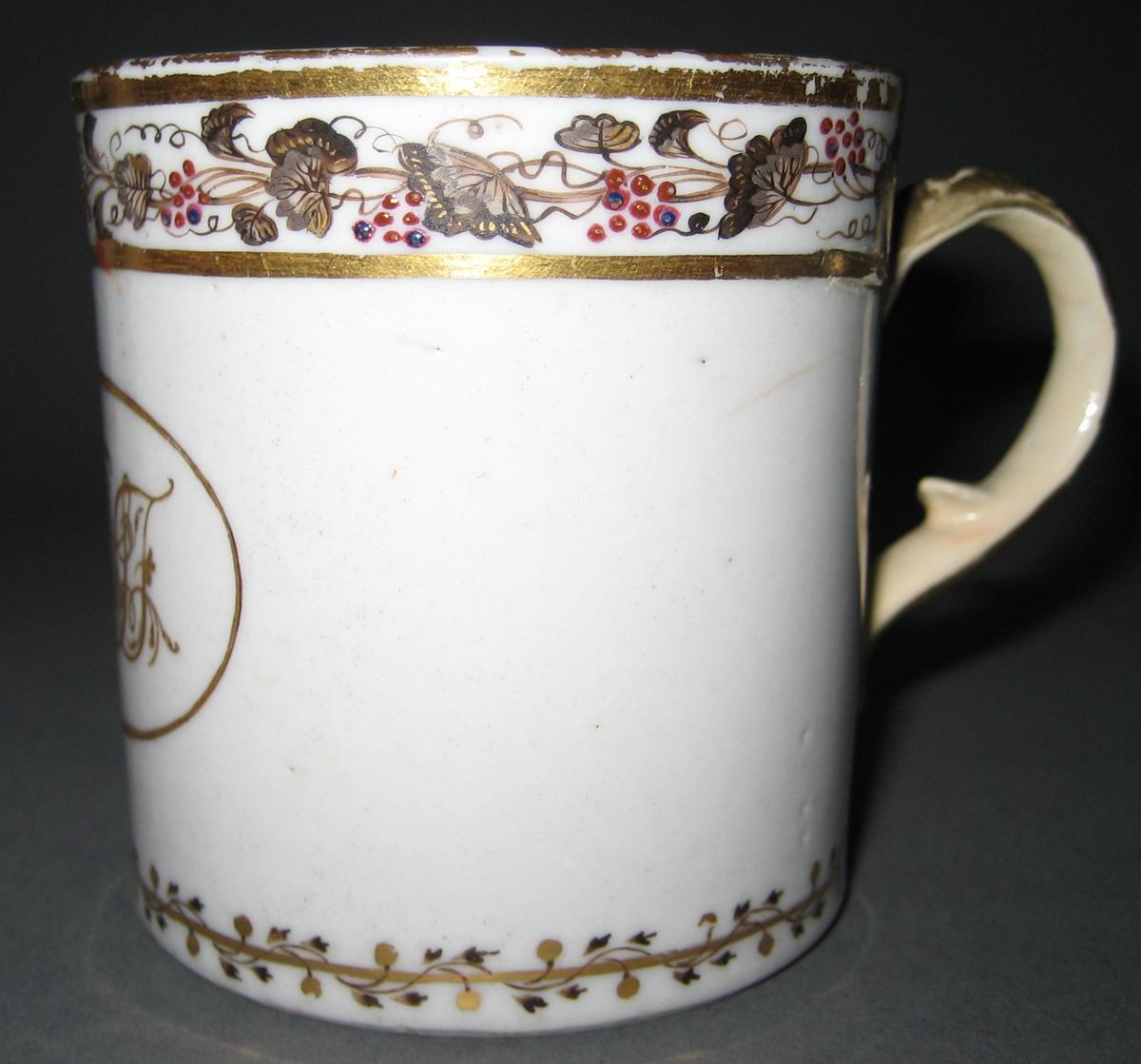 1966.0581.183 Porcelain Cup side view