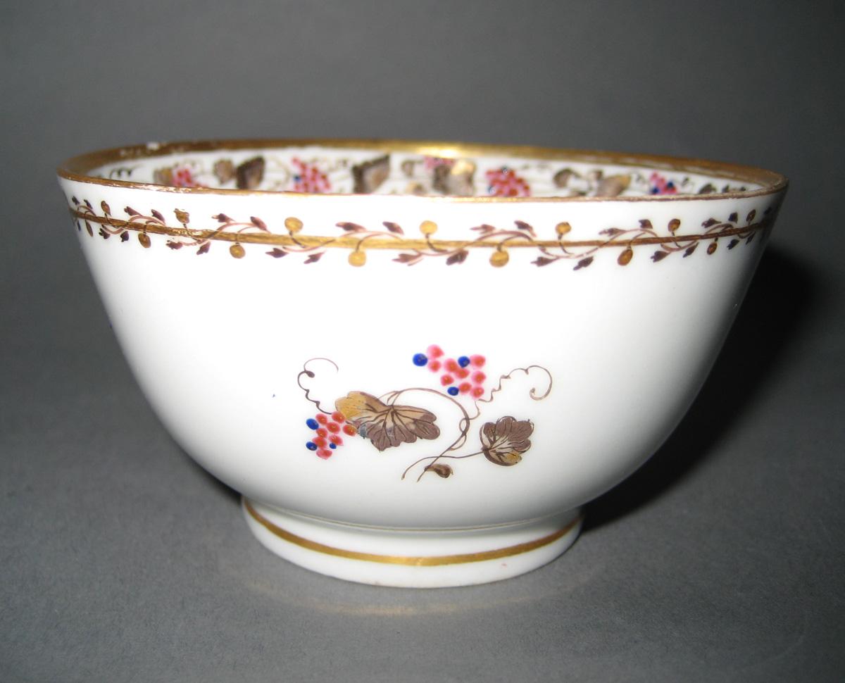 1966.0581.189 Teabowl view 2