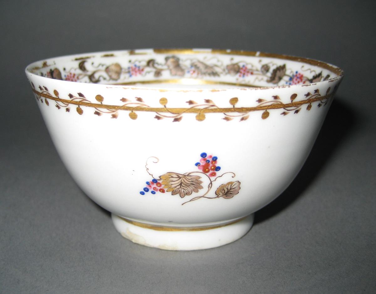 1966.0581.191 Teabowl view 2