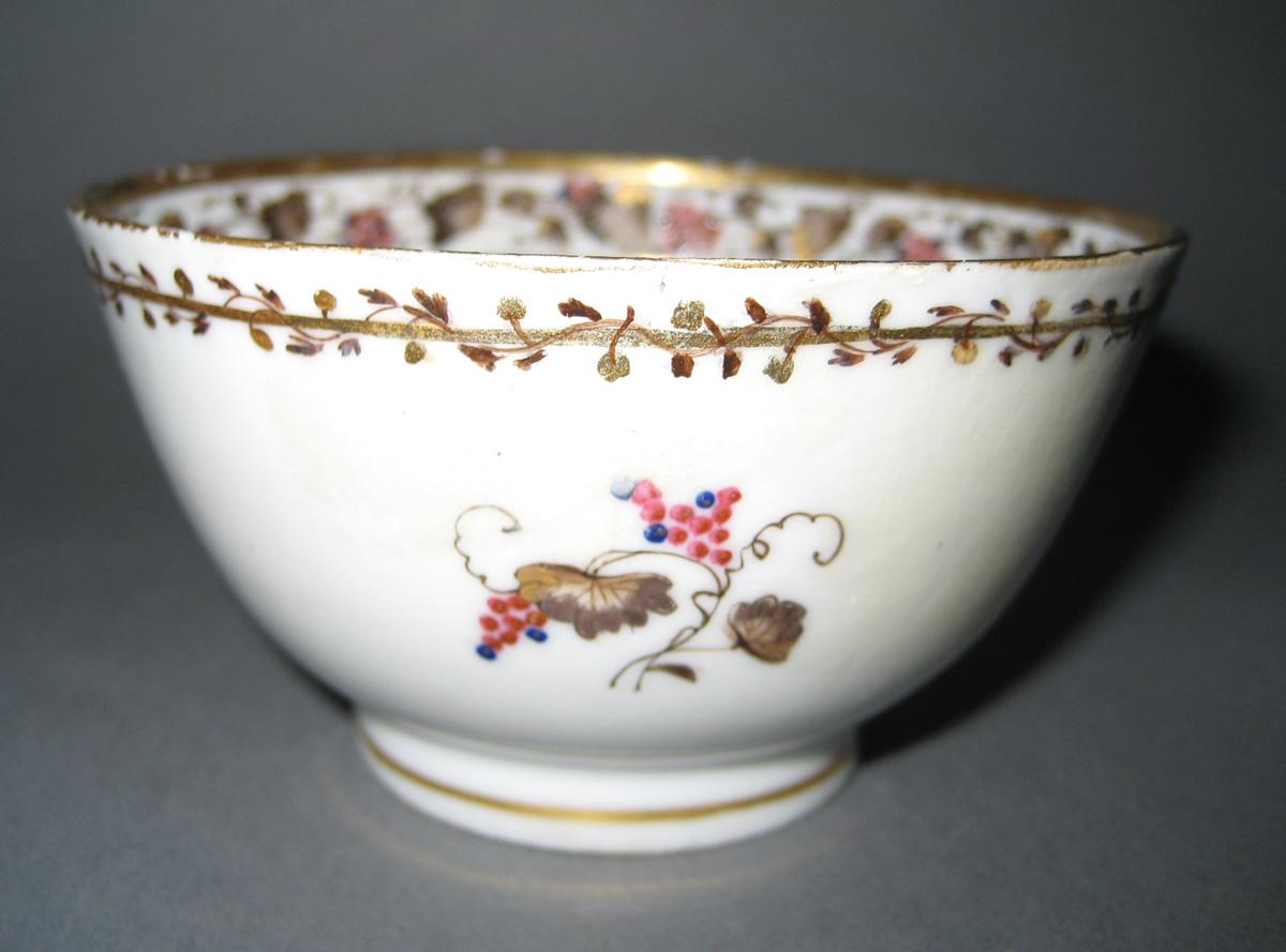 1966.0581.198 Teabowl view 2