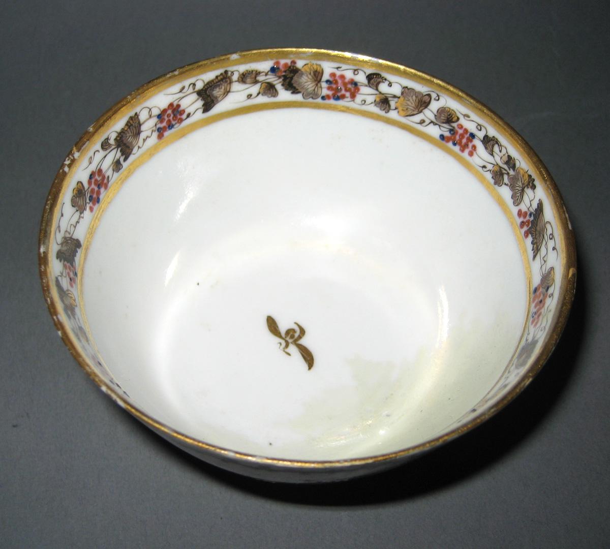 1966.0581.198 Teabowl top view