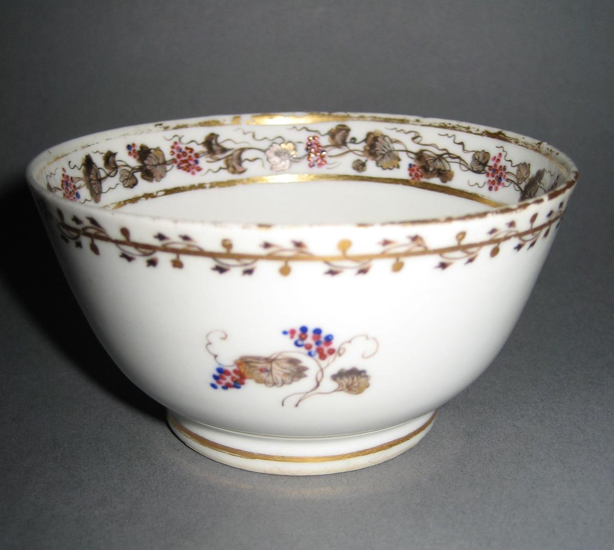 1966.0581.201 Teabowl view 2