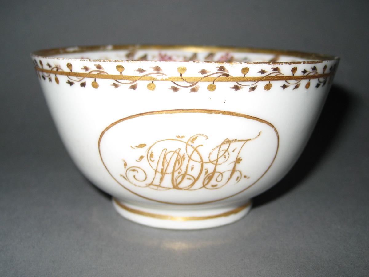 1966.0581.202 Teabowl view 1