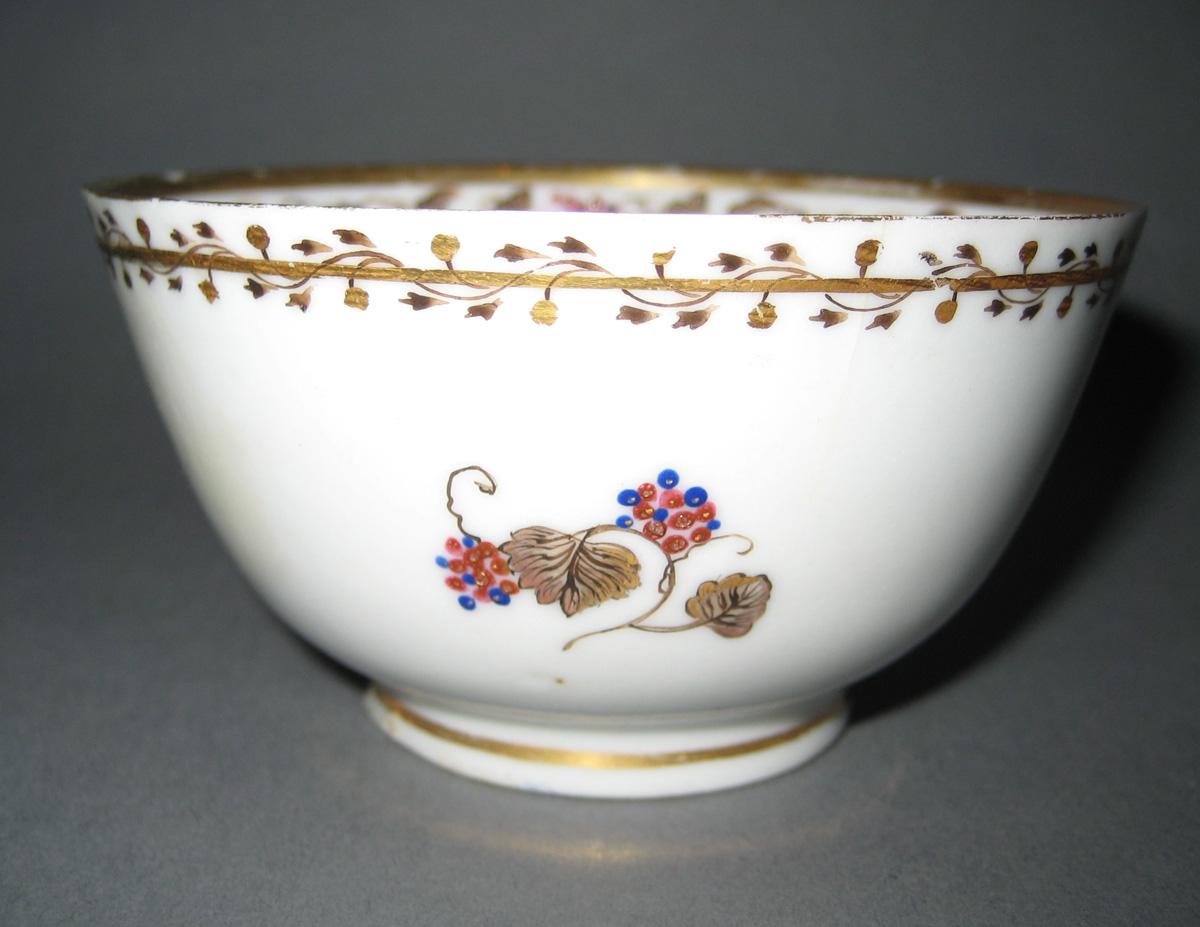 1966.0581.202 Teabowl view 2