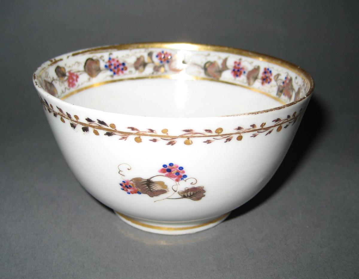 1966.0581.205 Teabowl view 2