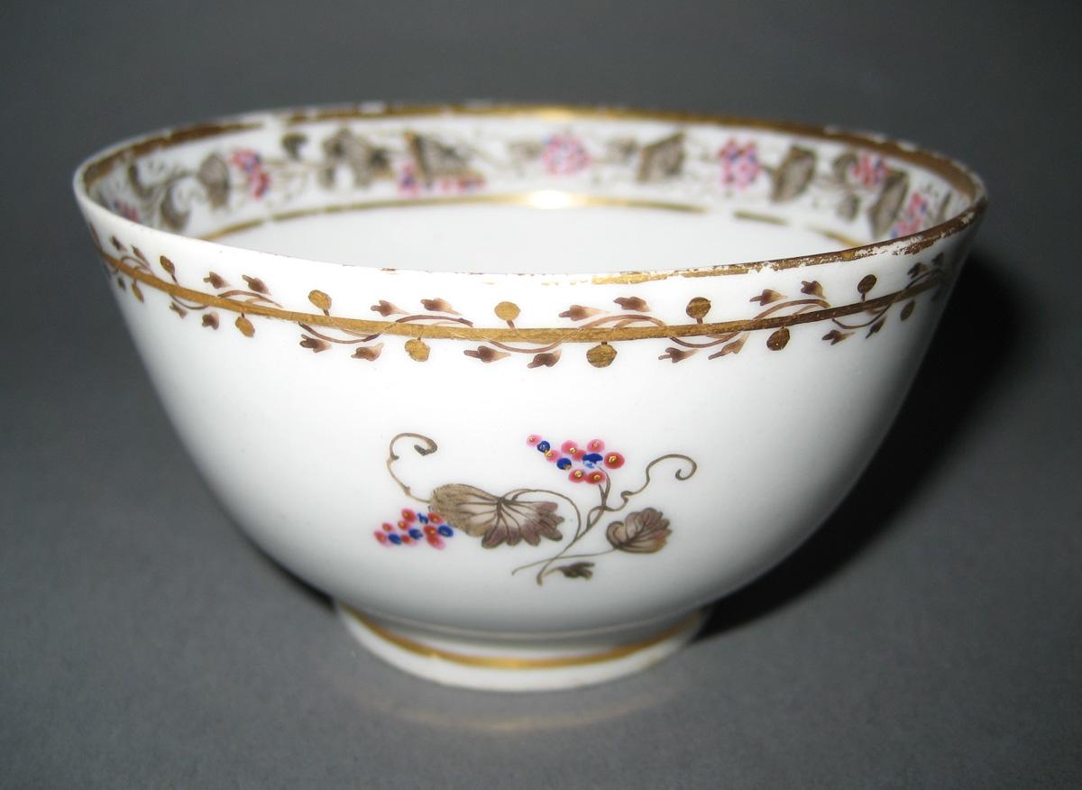 1966.0581.207 Teabowl view 2