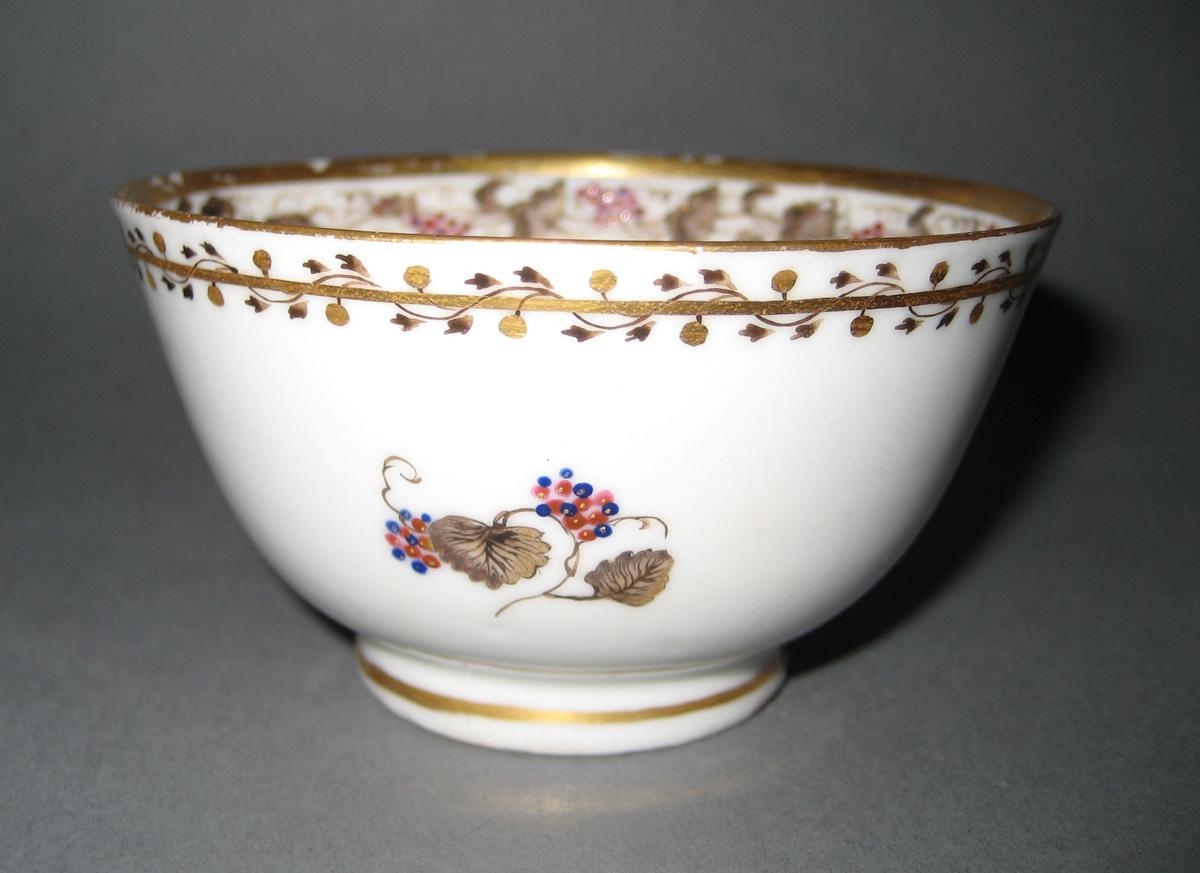 1966.0581.208 Teabowl view 2